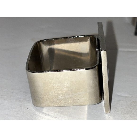 Heavy Cast Metal Leaf Napkin Rings Lot of 8 Square Green Enamel Silver Tone - Picture 6 of 7